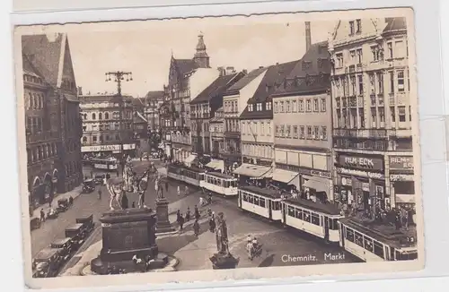 904327 Ak Chemnitz - Markt mit Straßenbahn und Denkmälern um 1930