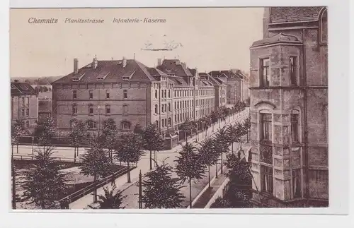 904561 Ak Chemnitz - Planitzstraße mit Infanterie-Kaserne 1916