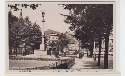 904331 Ak Chemnitz - Schauspielhaus mit Siegesdenkmal 1933