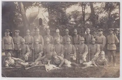 39831 Foto Ak Halle Saale Gruppenbild Jäger/Schützen 1.Weltkrieg um 1915