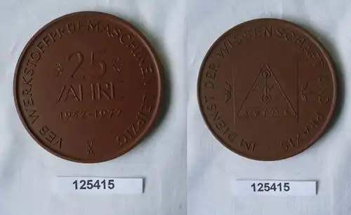 DDR Porzellan Medaille 25 Jahre VEB Werkstoffprüfmaschinen Leipzig 1977 (125415)