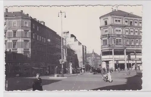904928 Ak Chemnitz - Blick in die Brückenstraße mit Geschäften um 1929