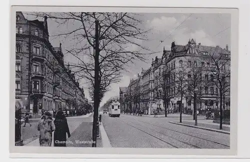 905717 AK Chemnitz - Weststraße mit Straßenbahn und Allee