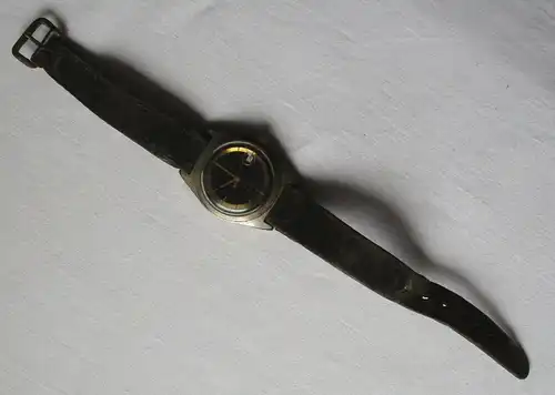 UMF Ruhla de luxe Kaliber 24-42 Datumsanzeige Armbanduhr Handaufzug (100647)