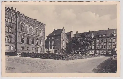 901514 Ak Greifswald Chirurgische und Medizinische Klinik um 1930