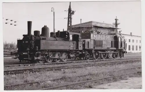 902131 Ak Österreichische Bundesbahnen Dampflokomotive 92 2275 Wels 1958