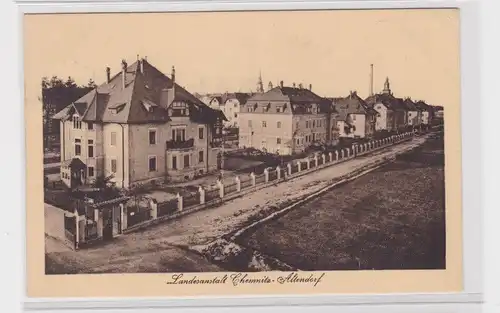 906183 AK Altendorf-Chemnitz - Landesanstalt, Straßenansicht mit Feldpartie 1929