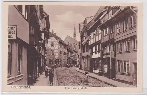 904167Ak Halberstadt Franziskanerstrasse mit Geschäften um 1930