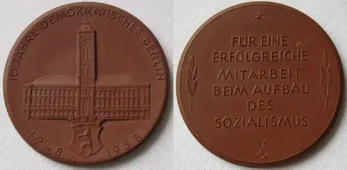 DDR Porzellan Medaille 10 Jahre Demokratisches Berlin 1948-1958 (165048)