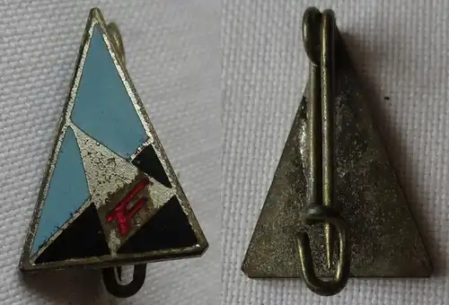 DDR Anstecknadel Firmenabzeichen F mit 3 Dreiecken blau, schwarz (149817)