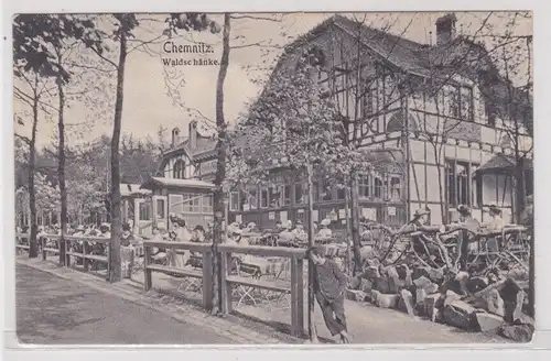 99318 AK Chemnitz - Waldschänke mit Gartenpartie 1910