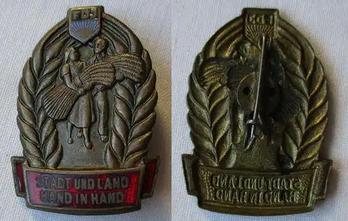 DDR Abzeichen FDJ Erntenadel "Stadt und Land Hand in Hand" um 1953 (119028)