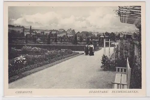 05677 Ak Chemnitz Stadtpark Blumengarten um 1930