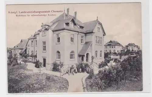 905667 Ak Chemnitz - Königl. Landeserziehungsanstalt, Wohnhaus mit Knaben
