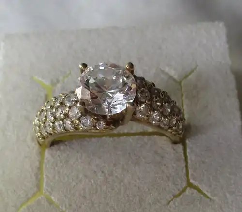 eleganter 925er Sterling Silber Ring vergoldet mit farblosem Edelstein (101470)