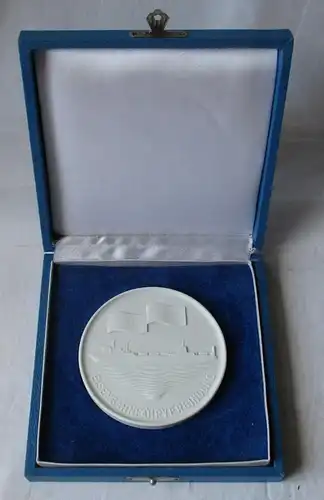 DDR Porzellan Medaille Eisenbahnfährverbindung Mukran Klaipeda im Etui (157756)