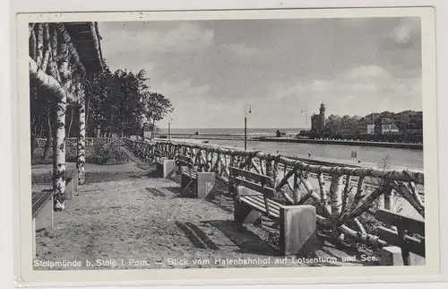 10443 Ak Stolpmünde (Ustka) Blick vom Hafenbahnhof auf Lotsenturm und See 1938
