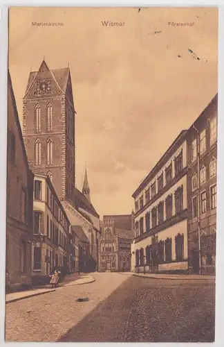 73512 AK Wismar - Straßenansicht mit Marienkirche und Fürstenhof 1911