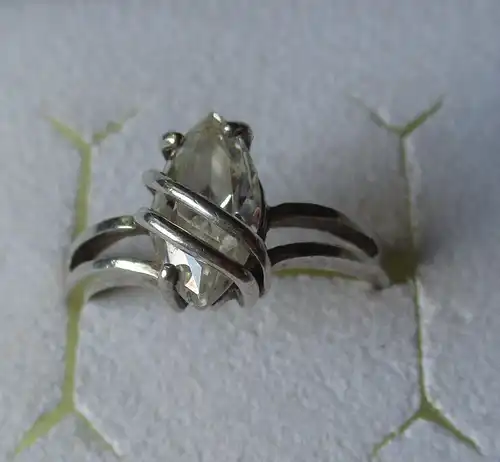 hochwertiger 925er Sterling Silber Ring mit farblosen Schmucksteinen (126082)