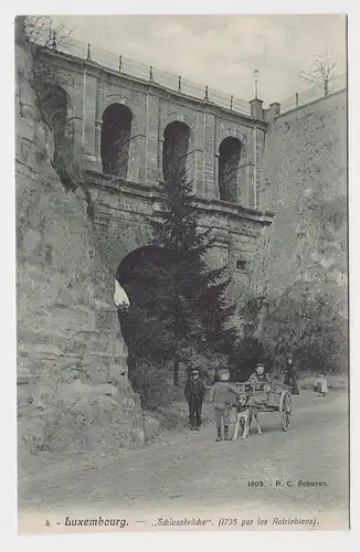 97139 Ak Luxembourg Hundegespann vor "Schlossbrücke" um 1910