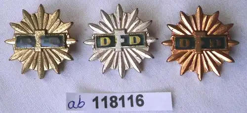 3 x DDR Ehrennadeln des DFD Gold Silber & Bronze (118116)