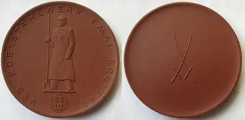 DDR Meissner Porzellan Medaille VEB Edelstahlwerk 8. Mai Freital 1981 (149735)