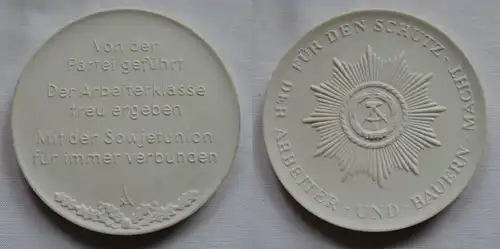 DDR Ehrenmedaille "Für den Schutz der Arbeiter-und-Bauern-Macht" DVP (149863)