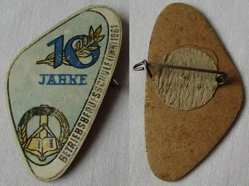 DDR Abzeichen 10 Jahre Betriebsberufsschule (IWK) 1961 (149422)