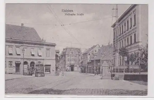 75099 Ak Eisleben Hallesche Strasse mit Geschäften um 1930