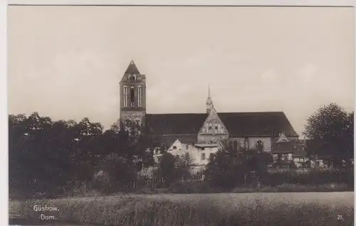 99429 Foto Ak Güstrow - Dom, Außenansicht