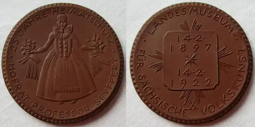 Porzellan Medaille Landesmuseum für sächsische Volkskunst 14.2.1922 (148932)