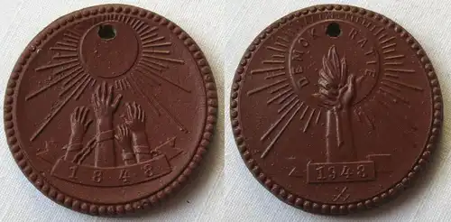 DDR Porzellan Medaille 100 Jahre Demokratie 1848-1948 (149754)