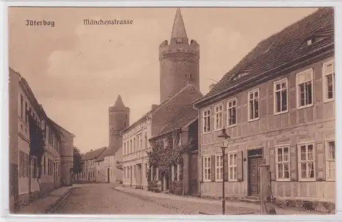 900268 AK Jüterbog - Mönchenstrasse, Straßenansicht 1916