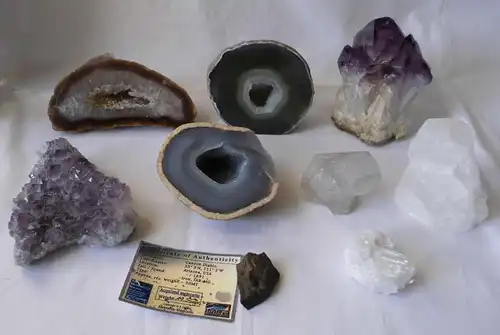 seltene Mineralien Sammlung bestehend aus 9 Stücken (112712)