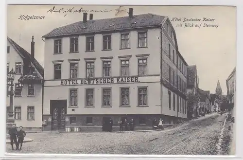 65084 Ak Hofgeismar Hotel deutscher Kaiser mit Blick auf Steinweg 1908