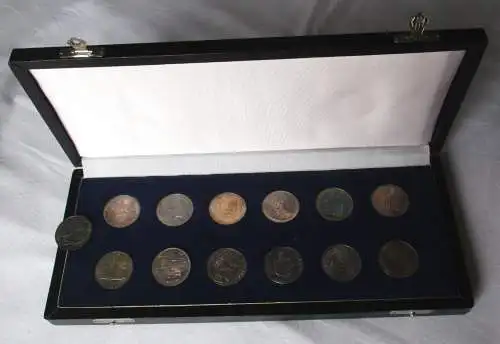 Etui mit 13 DDR Medaillen Feinsilber 450 Jahre Reformation 1967 (115751)