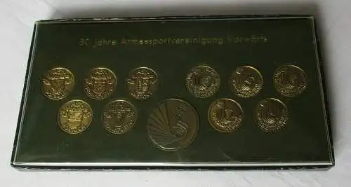 11 DDR Medaillen mit Etui 30 Jahre Armeesportvereinigung Vorwärts (110766)
