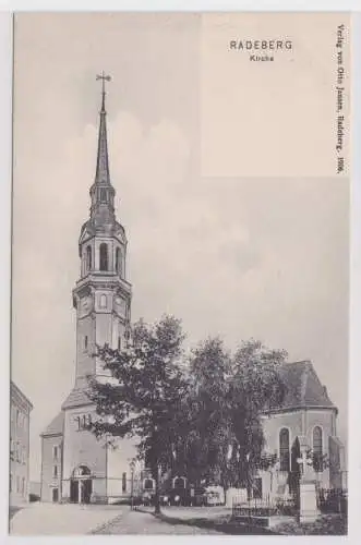 25203 Ak Radeberg in Sachsen - Partie an der Kirche um 1910