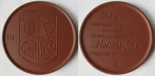 DDR Medaille Meissner Porzellan LPG "Helmut Just" Striegnitz 1983 (145020)