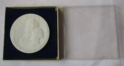 DDR Porzellan Medaille Luftstreitkräfte Luftverteidigung der NVA im Etui /163199