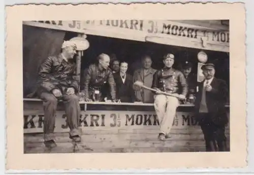 61459 Original Foto Jahrmarkt mit Reklame MOKRI 3 1/3 in Altenburg ? um 1920