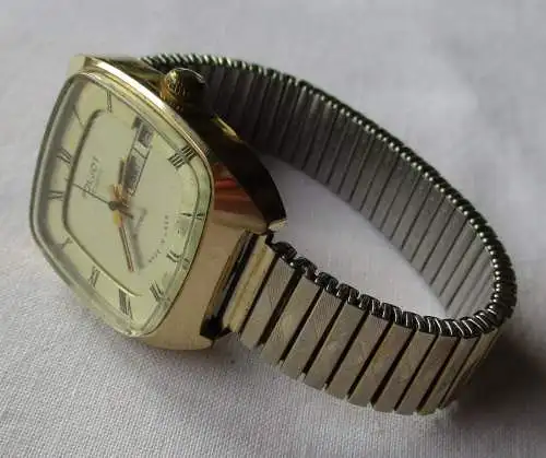 POLJOT Armbanduhr 23 jewels automatic Datumsanzeige Made in USSR (136007)