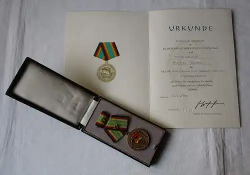 DDR Medaille für treue Dienste in der NVA Gold XX 20 Jahre Bartel 148 i (161909)