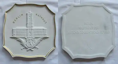 DDR Porzellan Medaille Ehrenplakette Berlin Rathaus Hauptstadt der DDR (148550)