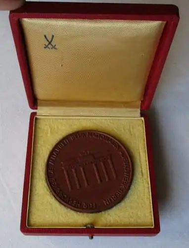 DDR Medaille hervorr. Mitarbeit beim Nationalen Aufbauwerk (NAW) Berlin (117632)