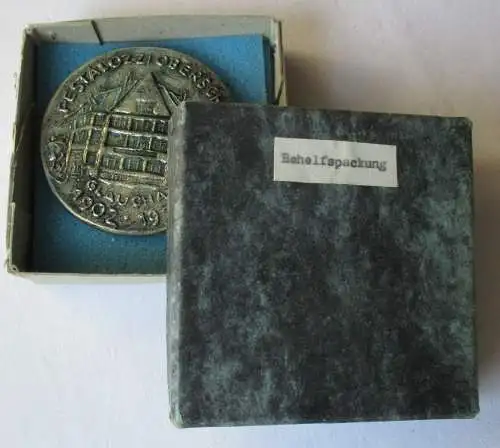 DDR Keramik Medaille Pestalozzi Oberschule Glauchau 1902 - 1977 (110357)