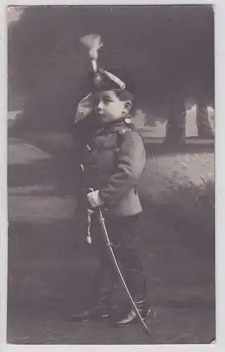 90757 Militär AK Junge in sächsischer Uniform mit Offiziersdegen kostümiert