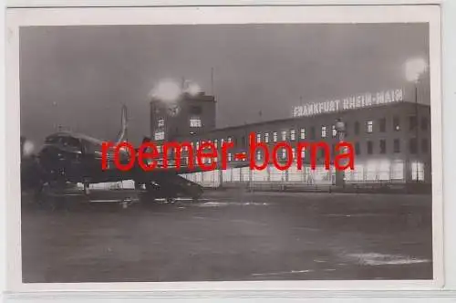 14067 Foto Ak Frankfurt a.Main Weltflughafen Rhein-Main bei Nachr um 1950