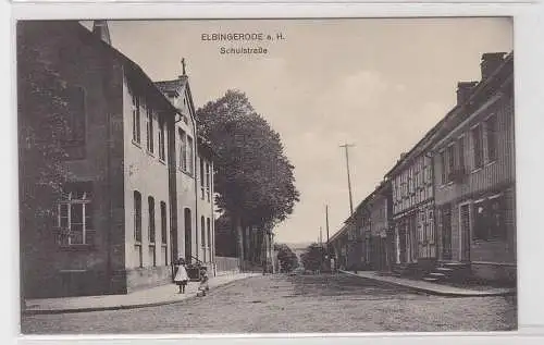 82150 Ak Elbingerode a. H., Straßenansicht Schulstraße, um 1920