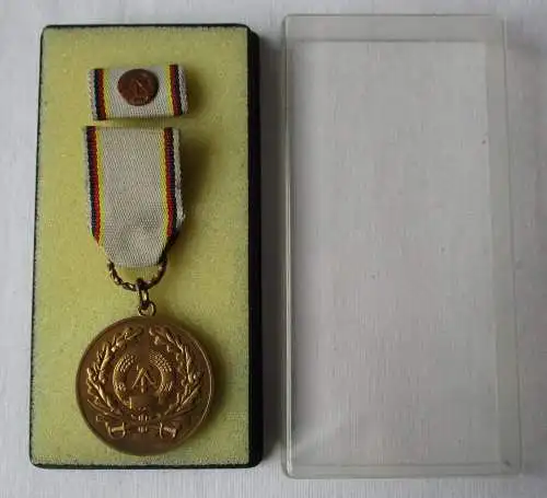 DDR Orden Militärische Verdienstmedaille der DDR Bartel 297 (166787)